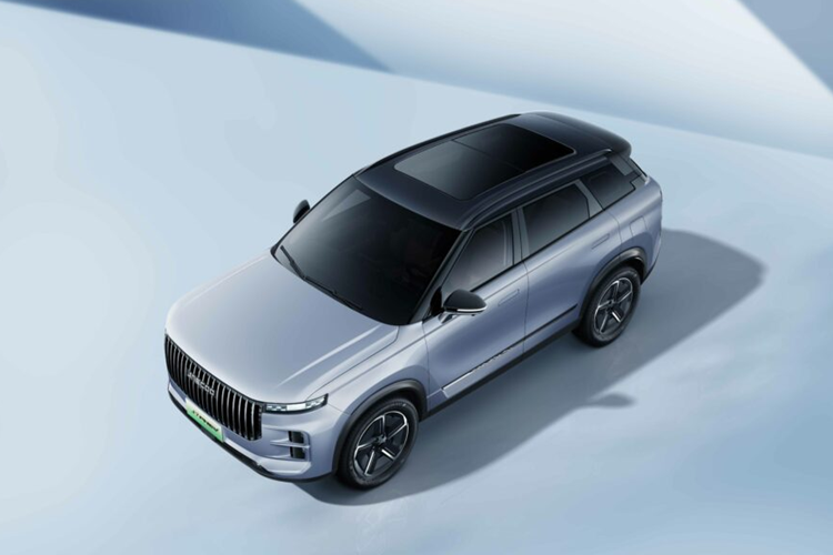 Hiện giá xe Jaecoo J7 PHEV tại Việt Nam vẫn chưa được hé lộ. Tuy nhiên, vì đây là xe PHEV nên giá dự kiến sẽ không quá rẻ.