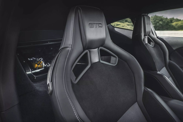 Gói này không được bao gồm trong mức giá xe Ford Mustang GTD 2024 bán ra khởi điểm 325.000 USD (khoảng 8,1 tỷ đồng) của GTD tiêu chuẩn.