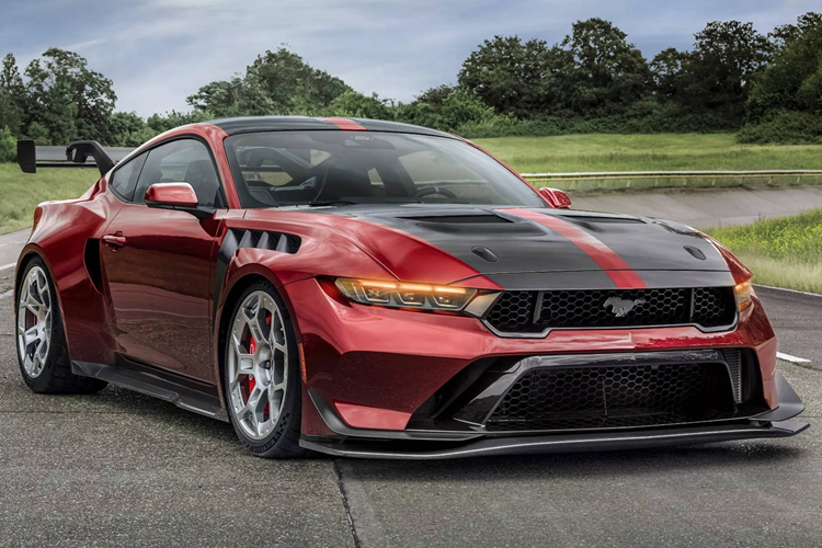 Ford Mustang GTD là phiên bản hiệu năng cực cao của dòng xe cơ bắp Ford Mustang thế hệ mới, được hãng xe Mỹ giới thiệu lần đầu vào tháng 8/2023. Tuy nhiên tại thời điểm đó vẫn còn nhiều thông tin xung quanh mẫu xe Ford Mustang GTD 2024 mới chưa được tiết lộ rõ ràng, trong đó bao gồm thông số động cơ và khả năng vận hành.