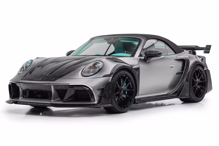 Về thiết kế, Mansory đã thiết kế lại gần như hoàn toàn diện mạo tổng thể của chiếc Porsche 911 Turbo S bản mui trần, đem đến cho chiếc xe thể thao Đức những chi tiết góc cạnh mang đậm tính khí động học hơn, thân xe được mở rộng, đuôi sau được trang bị cánh gió hai tầng cỡ lớn.