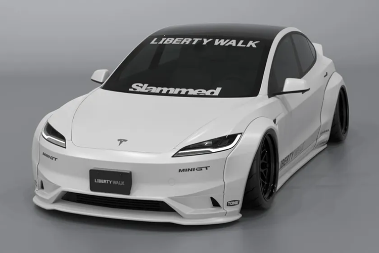 Gói nâng cấp Liberty Walk độ Tesla Model 3 sẽ có giá bán khoảng 6.270 Đô. Tuy nhiên, những khách hàng muốn trang bị gói độ thân rộng có thể được trang bị tấm chắn bùn siêu rộng sẽ cần phải đợi gói độ LB E Works Tesla Model 3 sẽ ra mắt tới đây. Gói độ này về cơ bản sẽ có thêm phần vè ốp hốc bánh xe có giá bán 7.920 Đô.