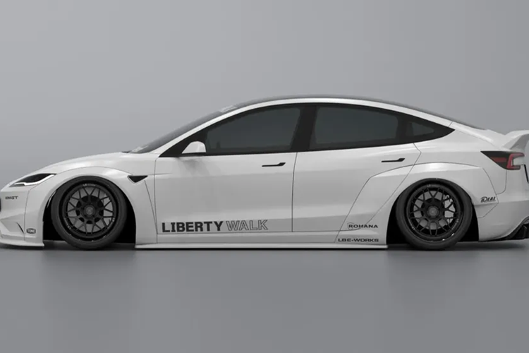 Tuy nhiên, thương hiệu Liberty Walk hiện chưa công bố các thông tin về vận chuyển, chính vì vậy mà người dùng hiện vẫn chưa biết mức giá để có thể “tậu” gói Bodykit này về nhà. Ngoài ra, thương hiệu Liberty Works cũng không có thông tin gì về hệ thống treo và bánh xe được sử dụng trên chiếc xe này.