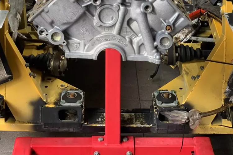 Chiếc siêu xe Lamborghini Gallardo bổ máy này thuộc sở hữu của 1 doanh nhân bất động sản, anh khá kín tiếng và thuộc nhóm chơi siêu xe đời đầu với Cường "Đô-la". Chiếc xe Lamborghini Gallardo này được anh săn lùng khá kín tiếng.