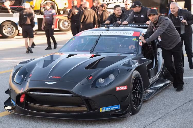 Aston Martin Vantage 2024 lo thiet ke truoc ngay ra mat