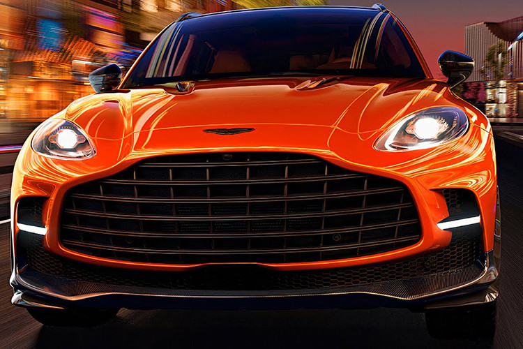 Với tốc độ tối đa 310 km/h, DBX707 vẫn là một trong những chiếc SUV nhanh nhất, sánh ngang với Lamborghini Urus, Maserati Levante Trofeo và Porsche Cayman Turbo GT. Hiện mức giá xe Aston Martin DBX707 2025 vẫn chưa được công bố.