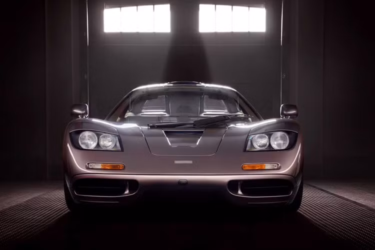 Trong số 64 chiếc McLaren F1 từng được chế tạo, đây là một trong những mẫu xe ODO thấp nhất, từ đây khiến chiếc xe trở thành món đồ sưu tập được những nhà sưu tập xe hơi nổi tiếng săn đón.