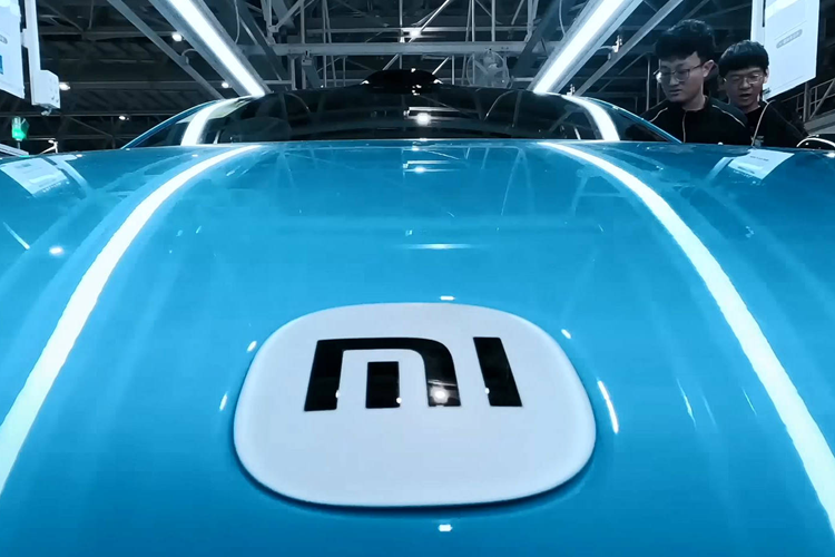 Bên cạnh đó, Xiaomi SU7 chạy điện giá rẻ còn sở hữu kích thước rộng rãi hơn, kiểu dáng sang trọng như một chiếc Porsche Taycan và có hiệu năng vận hành tốt hơn.