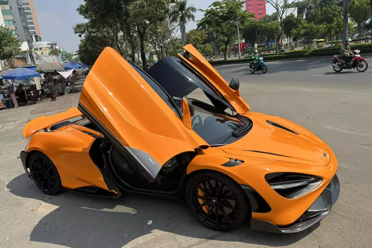 Gần đây, thông tin về việc đại gia sinh sống ở tỉnh Kiên Giang có ý định bán lại siêu xe McLaren 765LT mới chạy hơn 2.000 km đã nhận được sự quan tâm không nhỏ của giới mê xe trong nước. Đây hiện là 1 trong 4 chiếc siêu xe giới hạn McLaren 765LT Coupe được nhập về nước ta.
