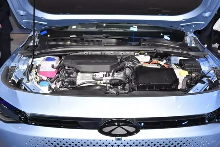 Phạm vi có thể giống như Fulwin A8, tức là 127 km theo CLTC hoặc 106 km WLTC. Điều đó dựa trên việc chiếc xe có cùng bộ pin lithium iron phosphate 14,2 kWh. Tổng phạm vi có thể là 1.400 km.