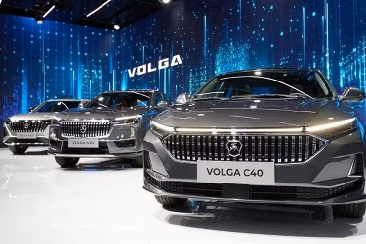 Bieu tuong oto Nga - Volga hoi sinh duoi “lot” xe Trung Quoc