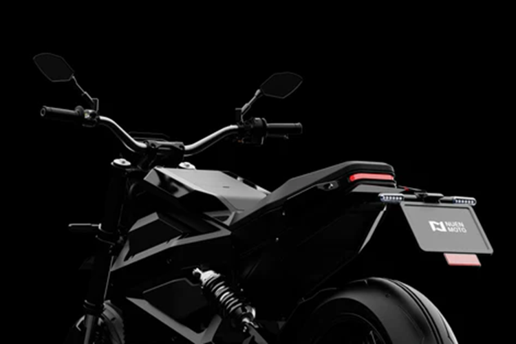 Theo công bố, phiên bản Prototype (phiên bản thử nghiệm tiền sản xuất) có phạm vi hoạt động lên đến 200 km/ lần sạc, tốc độ trung bình 50 km/h và có thể đạt tốc độ tối đa 130km/h. 