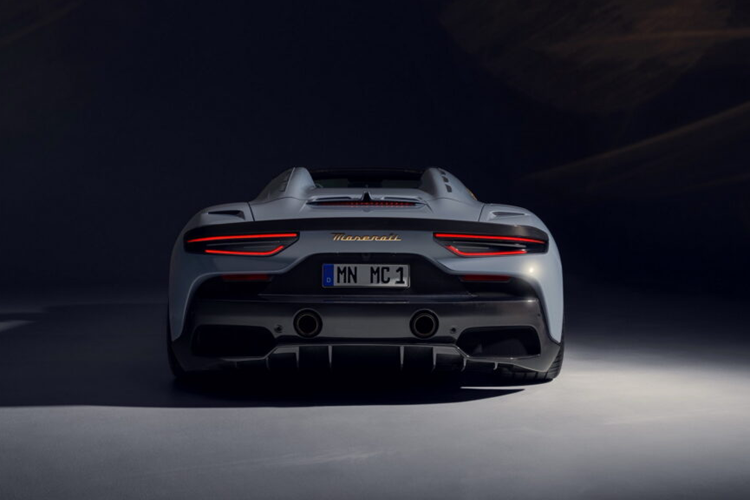 Nhờ nâng cấp hệ thống mô-đun N-Tronic và hệ thống xả hiệu năng cao, xe đã tăng thêm mức công suất 80 mã lực và mô-men xoắn tăng thêm khoảng 88 Nm so với nguyên bản.