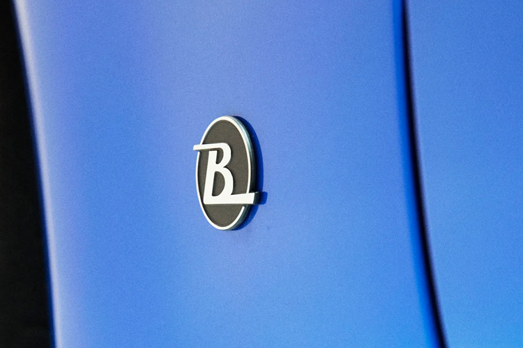 Chúng tôi đang đưa những chiếc xe Nhật Bản mang tính biểu tượng của những năm 1980 và 1990 lên một tầm cao hoàn toàn mới để những người đam mê trên toàn thế giới có thể sở hữu và cầm lái những chiếc xe này.”