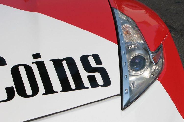 Có thể thấy một số chi tiết nổi bật được “hiện đại hóa” như phần cản trước với đèn chiếu sáng góc cạnh, đèn chiếu sáng sau cũng được thiết kế lại theo phong cách tương tự.