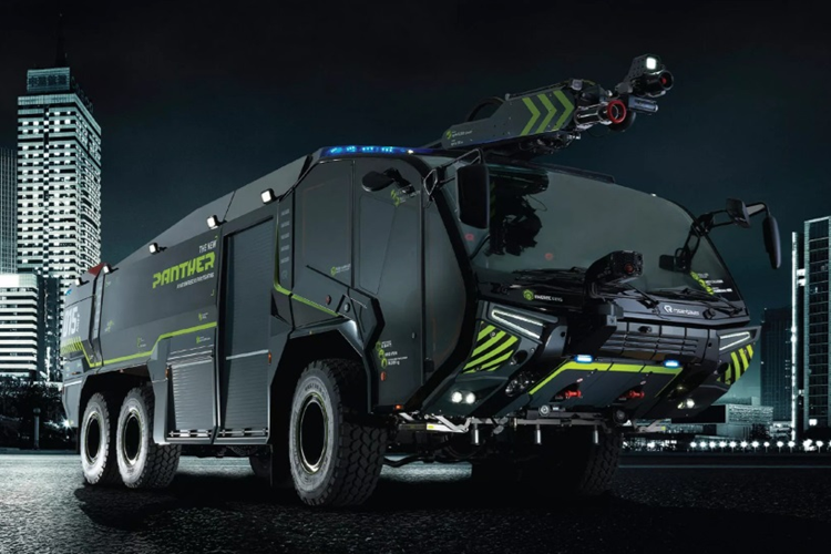 Mức giá xe Rosenbauer Panther 6x6 Electric chưa công bố chính thức, xe dự kiến sẽ được mở bán rộng rãi từ cuối năm 2025.