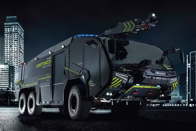 Mức giá xe Rosenbauer Panther 6x6 Electric chưa công bố chính thức, xe dự kiến sẽ được mở bán rộng rãi từ cuối năm 2025.