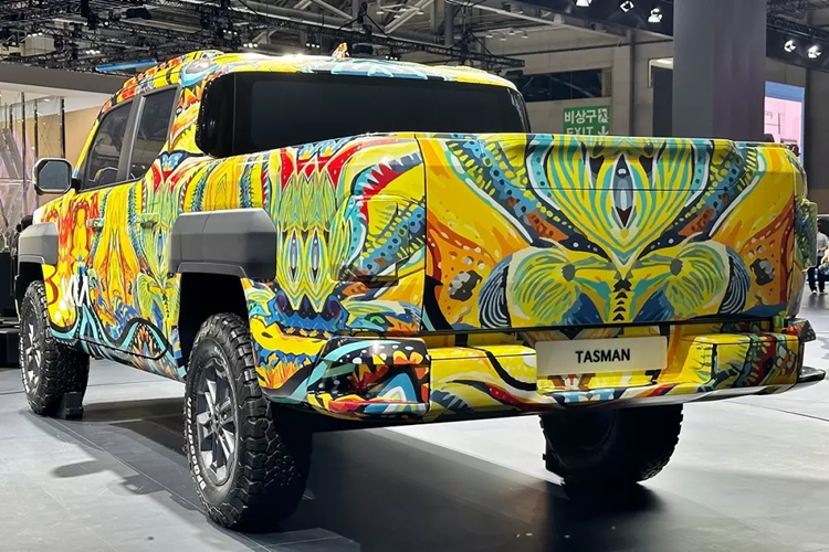 Ngoài ra, xe còn được bán ở những thị trường khác trên thế giới như Hàn Quốc, Úc, Đông Nam Á và châu Phi. Hiện hãng Kia vẫn chưa công bố nhiều thông tin liên quan đến mẫu xe bán tải này.