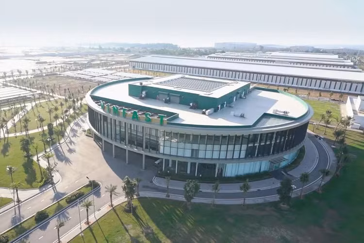 Thời gian gần đây, các trang mạng xã hội tại Philippines đã xuất hiện nhiều bài đăng nói về việc những chiếc xe điện VinFast chạy ở Bonifacio Global City - một khu đô thị cực lớn chuyên về kinh doanh tài chính ở Taguig, Metro Manila, Philippines.