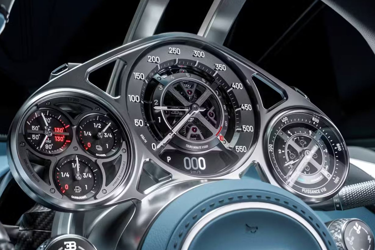 Tourbillon đạt tốc độ 400 km/h trong chưa đầy 25 giây. Chiron cần 32,6 giây để làm điều tương tự, và Nevera phá kỷ lục của Rimac yêu cầu 21,3 giây. Tốc độ tối đa mặc định của Bugatti Tourbillon là 380 km/h.