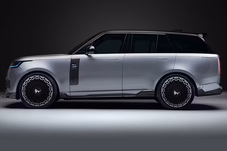 Được biết, gói nâng cấp Range Rover Dragon Edition đặc biệt phiên bản Rồng này sẽ chỉ áp dụng cho các mẫu xe Range Rover thuộc thế hệ L460 mới nhất hiện nay.