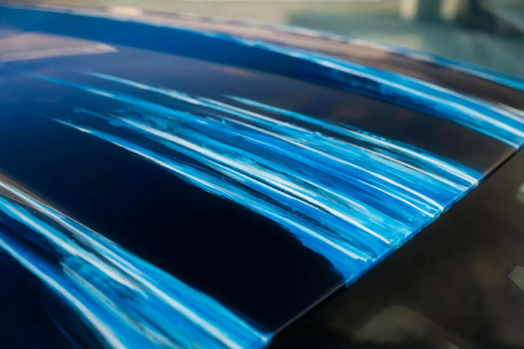 Tác phẩm độc nhất vô nhị lấy cảm hứng từ cảnh biển trên hòn đảo Sardinia xinh đẹp của Italia, rất phù hợp để áp dụng lên một siêu phẩm của Lamborghini. Lamborghini đã dành 475 giờ để hoàn thiện lớp sơn đặc biệt cho xe.