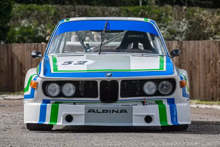 Vào năm 2004, chiếc xe đã được chủ sở hữu của Iconic Auctioneers, Nick Whale và người bạn thân nhất của ông là Ian Guest mua lại. Họ tiếp tục sử dụng chiếc xe này để đua kể cả tại Classic Le Mans năm 2004 và 2006. Chiếc xe cũng đã từng được cầm lái tại Monza, Silverstone và Spa.