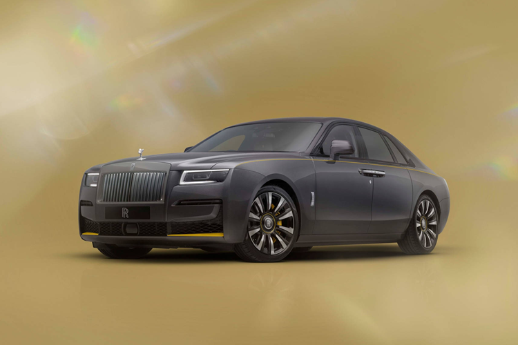 Rolls-Royce cho biết không có giới hạn nào trong việc tạo ra Ghost Prism với các lựa chọn kết hợp màu sắc nhất định, miễn sao nhận đủ 120 đơn đặt hàng là ngưng.