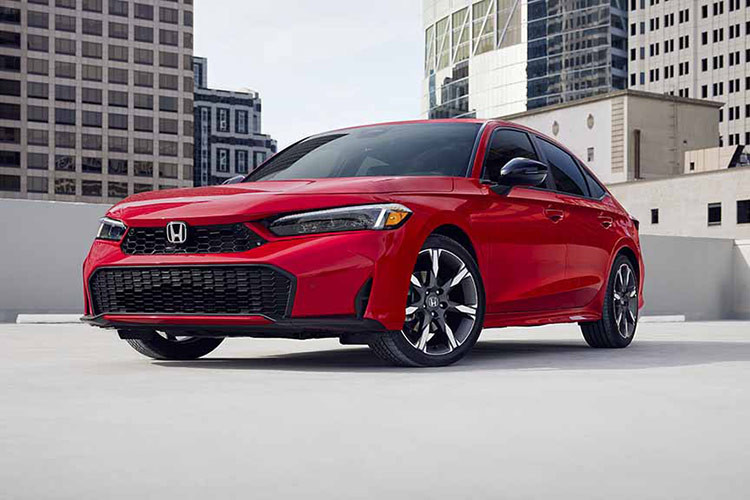 Theo một số nguồn tin, phiên bản nâng cấp của Honda Civic thế hệ thứ 11 sẽ sớm ra mắt thị trường Việt Nam vào tháng 10/2024. Xe được nhập khẩu nguyên chiếc từ Thái Lan với 3 phiên bản.