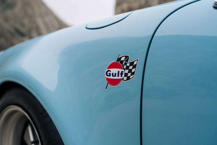 Khác với những hãng nâng cấp Porsche 911 cổ điển hiện tại, RSR hướng tới việc chế tạo một mẫu xe cá nhân hóa hướng nhiều hơn đến việc trải nghiệm lái, giúp người lái thực sự có thể trải nghiệm cảm giác lái ấn tượng của xe thay vì chỉ trưng bày tĩnh một chỗ.