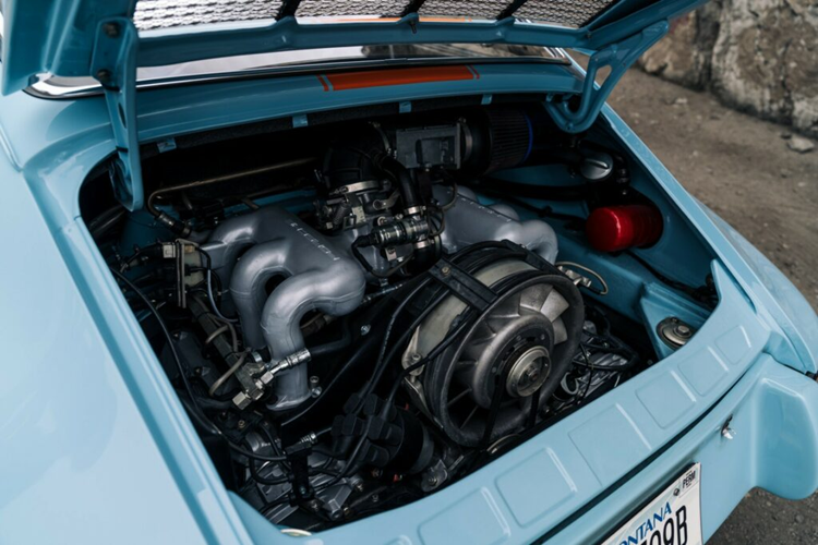 Những người mua đặt mua một chiếc Porsche 911 được tân trang lại sẽ có thể lựa chọn giữa các tùy chọn động cơ 3.2 lít, 3.4 lít hoặc 3.5 lít.