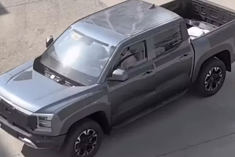 Xe ban tai cua BYD dau tien lo dien tren duong pho Trung Quoc