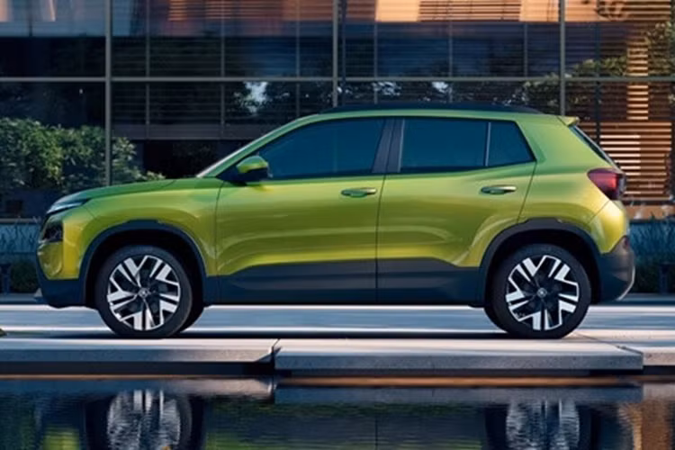 Khi mua mẫu xe này, khách hàng Ấn Độ có thể chọn các màu sơn ngoại thất như vàng ánh kim Olive Gold, xanh dương Lava Blue, đen Deep Black, đỏ Tornado Red, trắng Candy White, xám Carbon Steel và bạc Brilliant Silver.