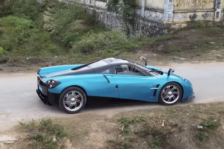 Những chiếc xe của nhóm đều nhận được sự quan tâm của giới truyền thông trong nước cũng như quốc tế. Chẳng hạn vlog nổi tiếng về xe Supercar Blondie cũng từng dành nhiều lời khen ngợi cho nhóm bạn trẻ tài năng này.