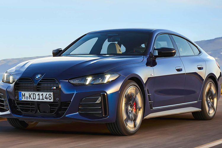 Vào năm 2025, những mẫu xe này được tinh chỉnh các chi tiết từ kiểu dáng đến các trang bị nội thất, đèn hậu laser, hệ thống thông tin giải trí mới và động cơ được nâng cấp đối với các phiên bản chạy bằng động cơ xăng.