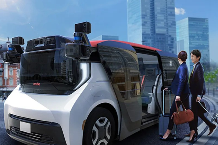 Cruise đã tạm dừng hoạt động trên toàn quốc và đồng thời tạm dừng dự án Origin, nhưng sau đó đã quay trở lại đường phố ở Phoenix, Dallas và Houston. Các xe taxi hiện chỉ hoạt động dưới sự giám sát của con người và không chở hành khách.