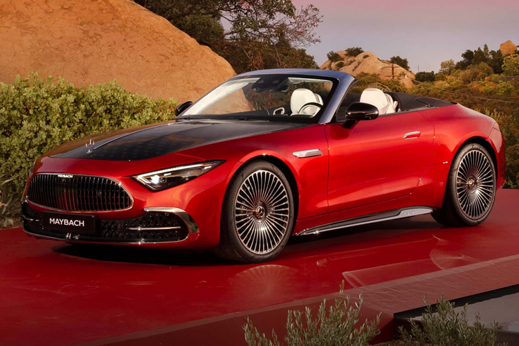 Sau những lựa chọn về sedan hay SUV siêu sang mang thương hiệu Mercedes-Maybach, mới đây thương hiệu xe Đức đã trình làng Mercedes-Maybach SL 680 Monogram 2026 mới bổ sung thêm một số điểm độc đáo, sang trọng cho chiếc roadster của Mercedes với những nâng cấp về cơ khí tập trung vào sự thoải mái và một số thay đổi về thiết kế sang trọng.