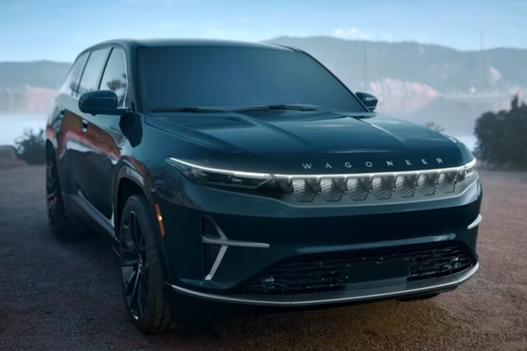 Theo kế hoạch, Jeep Wagoneer S 2024 sẽ ra mắt đầu tiên tại Mỹ, sau đó mới được phân phối ở các thị trường khác. Sau Wagoneer, Jeep sẽ tiếp tục ra mẫu xe điện Recon EV được lấy cảm hứng từ chiếc Wrangler huyền thoại.