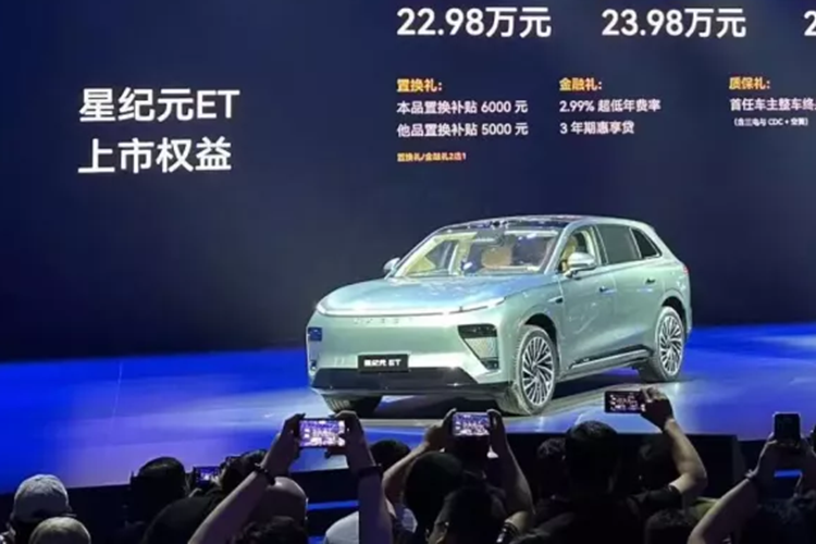 Chỉ mất 9 phút để sạc pin 77kWh với SOC 30-80% và 15 phút để sạc pin 100kWh với SOC 30-80%. Chỉ mất 24 phút để đạt SOC 20%-80% trong môi trường cực lạnh âm 20oC, giải quyết hiệu quả bài toán bổ sung năng lượng xe điện cho người dùng miền Bắc. 