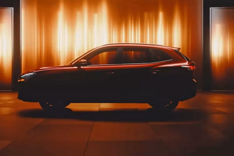 Theo đó, MG ZS 2025 có thể có một cabin hiện đại hơn với cụm đồng hồ kỹ thuật số và hệ thống thông tin giải trí 10,25 inch, tích hợp tính năng định vị vệ tinh, khả năng tương thích Android Auto và Apple CarPlay.