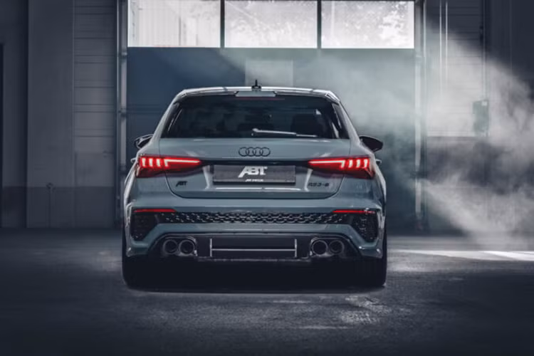 Nếu khách hàng muốn nâng cấp khối động cơ của Audi RS3, ABT cũng sẽ nâng cấp thêm những gói trang bị riêng biệt khác.