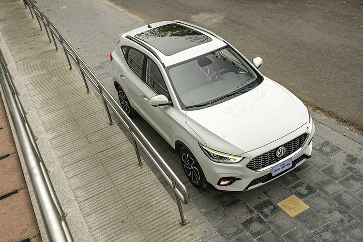 Cuối cùng là dòng ôtô điện MG4 EV với chương trình ưu đãi bao gồm tặng bộ sạc điện 7 kW, miễn phí sạc 12 tháng với hệ thống sạc công cộng của các đối tác MG và bảo hành pin 1 đổi 1 trong 7 năm.