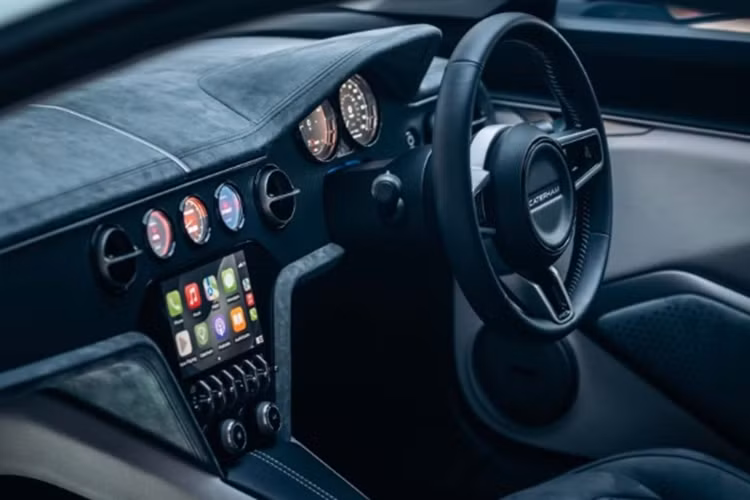 Trên thực tế, Yamaha cũng từng phát triển động cơ để cung cấp cho một vài hãng xe khác. Trước đó, Yamaha từng lắp đặt bốn động cơ 'Hyper EV' của mình, mỗi chiếc sản sinh 268 mã lực (tương đương với bản concept Project V), trên mẫu xe đua Subaru STI E-RA, có công suất tổng lên đến 1.058 mã lực.