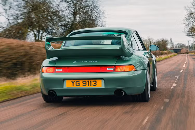 Với mẫu xe này, Tuthill kỳ vọng sẽ mang đến một chiếc xe có cảm giác lái thậm chí còn phấn khích hơn cả 993 Carrera RS tiêu chuẩn. Đối với những mẫu xe được đặt hàng riêng như chiếc 911 RSK, giá bán Porsche 911 RSK đặc biệt sẽ không được tiết lộ. Giống như các mẫu xe được phục chế khác của Porsche, giá cả được xác định theo mức độ sửa đổi tùy theo yêu cầu của chủ sở hữu.