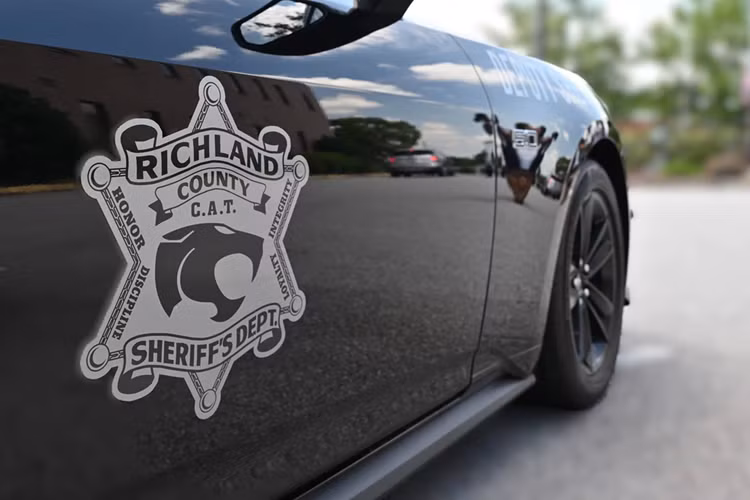 Theo lời giải thích của vị cảnh sát trưởng, hạt Richland không lựa chọn những chiếc xe dựa trên sức mạnh của động cơ hay độ "ngầu" của những chiếc Ford Mustang.