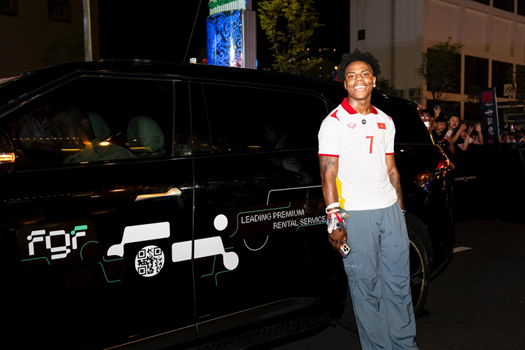 Những clip livestream của anh thu hút từ 5 đến 10 triệu lượt xem. Dàn xe VinFast VF7 và VinFast VF9 đón sao Gumball 3000 lần này thuộc về FGF là đơn vị cung cấp giải pháp di chuyển cho thuê xe uy tín, được Gumball3000 tin cậy để đưa đón các KOL hàng đầu thế giới như iShowSpeed.