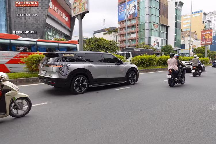 Dự kiến chương trình kêu gọi quyên góp sẽ diễn ra từ ngày 14/9 đến hết ngày 23/9/2024. Theo đại diện Ban Tổ chức, số tiền quyên góp được sẽ chuyển đến Mặt trận tổ quốc Quận 1. 