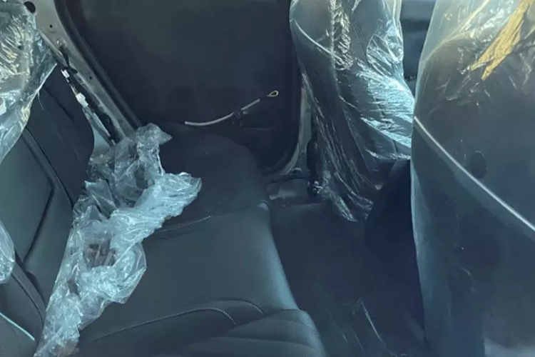 Mặc dù là chiếc Avatr nhỏ nhất cho đến nay nhưng Avatr 07 vẫn có kích thước khá lớn so với các đối thủ với chiều dài 4.825 mm, chiều rộng 1.980 mm và chiều cao 1.620 mm trong khi chiều dài cơ sở 2.940 mm.