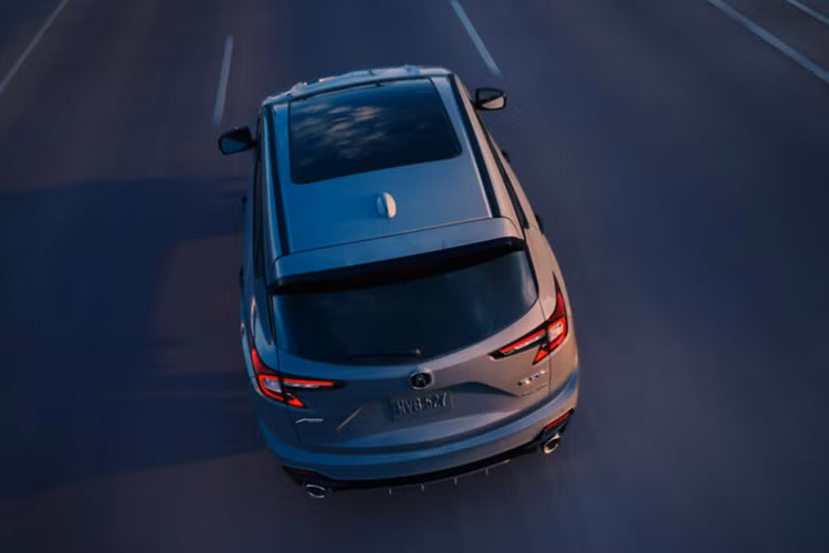 Acura hiện không tiết lộ bất kỳ thông tin nào về giá xe Acura RDX 2025, tuy nhiên phiên bản RDX 2024 có giá khởi điểm là 45.700 USD, phiên bản A-Spec 2024 có giá 51.350 USD và phiên bản cao nhất là A-Spec Advance có giá ban đầu là 55.500 USD.