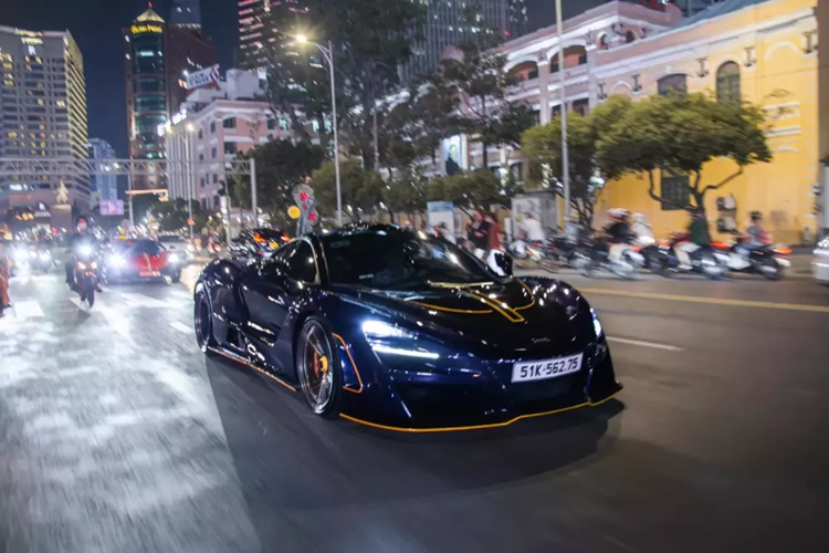 Sức mạnh của siêu xe McLaren GT từng thuộc sở hữu của 1 nữ đại gia Cần Thơ sẽ đến từ khối động cơ V8, tăng áp kép, dung tích 4.0 lít mới, sản sinh công suất tối đa 620 mã lực và mô-men xoắn cực đại 630 Nm ở dải vòng tua máy từ 5.500 đến 6.500 vòng/phút.