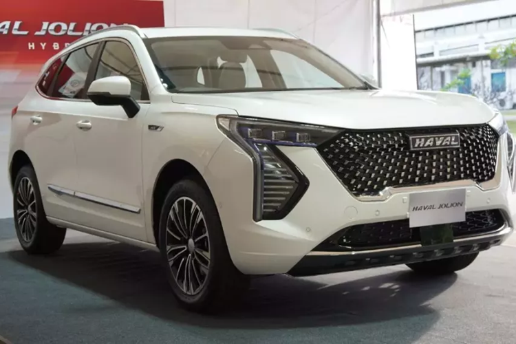 Như thông tin đã đưa, hãng xe Trung Quốc Great Wall Motor (GWM) sẽ ra mắt thêm 2 mẫu ôtô mới ở thị trường Việt Nam trong năm nay, đó là Haval Jolion và Tank 300. Thông tin này đã được ông Nguyễn Văn Dũng, Tổng giám đốc Haval Việt Nam tiết lộ.